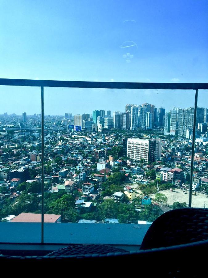 New & Modern Cozy 1Br W/ Balcony@Bgc, Wifi 300Mbps Apartment Manila Exterior photo