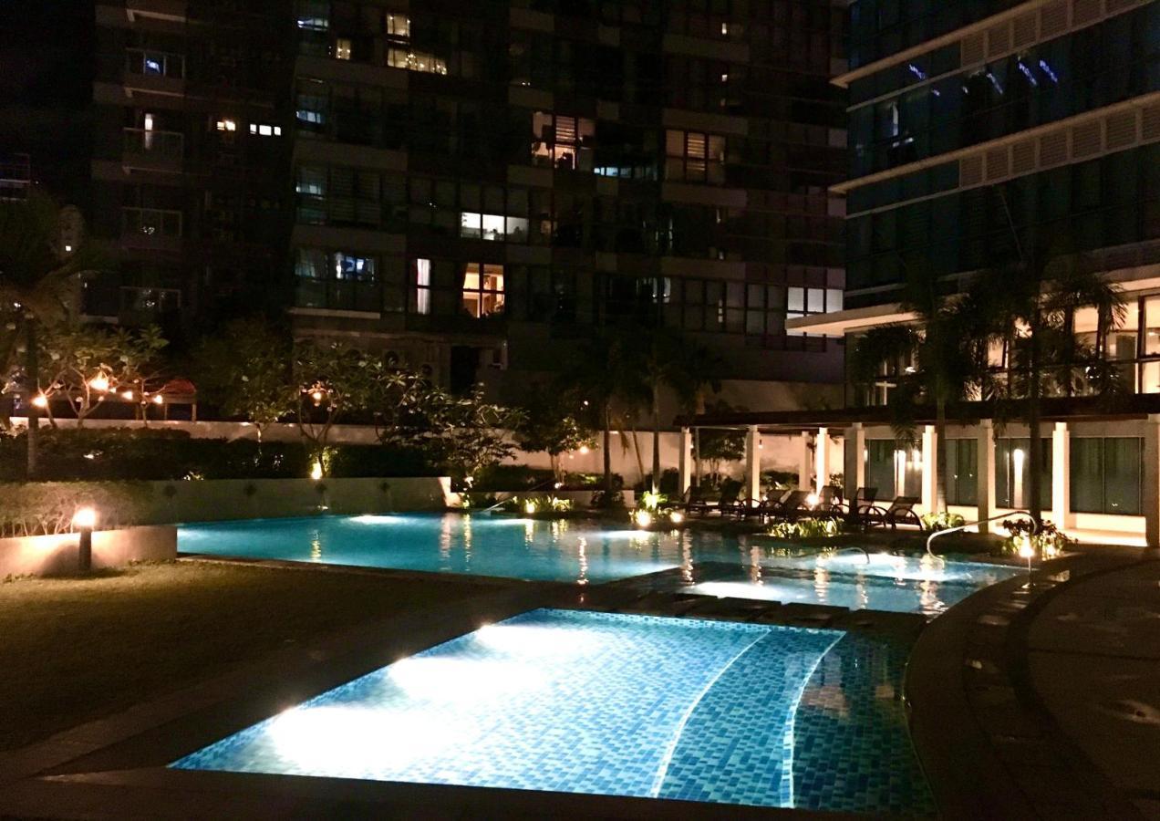 New & Modern Cozy 1Br W/ Balcony@Bgc, Wifi 300Mbps Apartment Manila Exterior photo