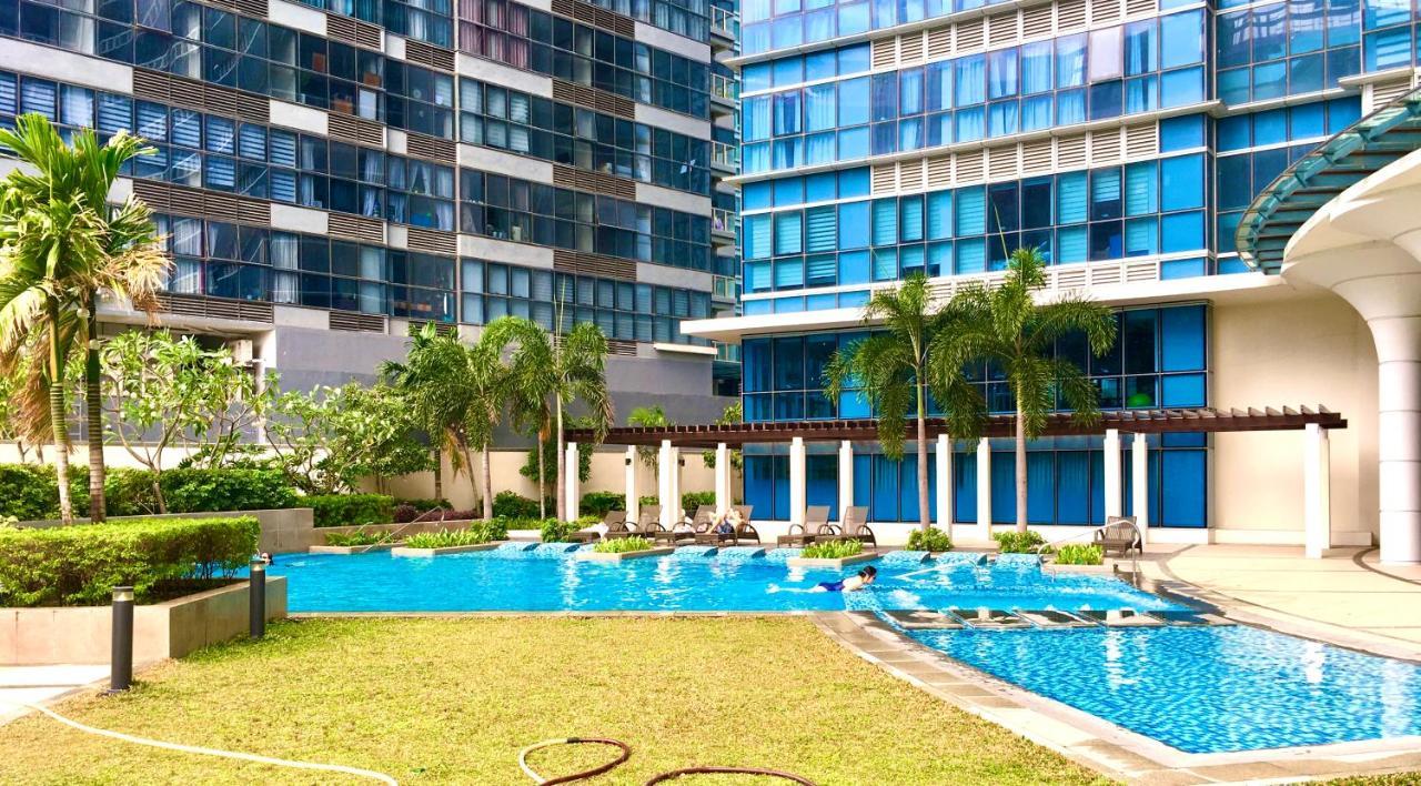 New & Modern Cozy 1Br W/ Balcony@Bgc, Wifi 300Mbps Apartment Manila Exterior photo